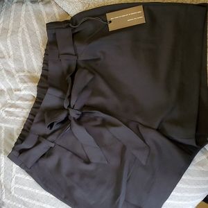 NWT Classy black shorts